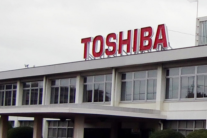 東芝