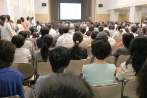 片柳弘史神父が語るマザー テレサの生涯と言葉 マザー テレサ列聖記念講演会 宣教 クリスチャントゥデイ