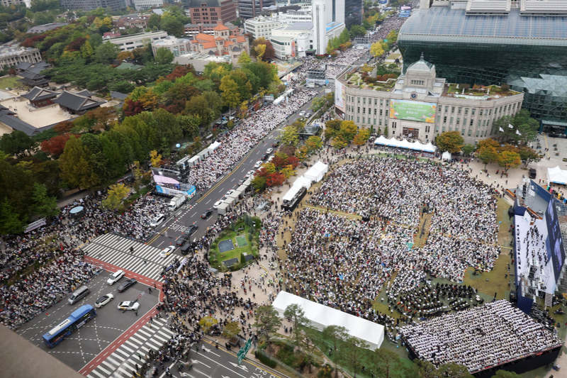 韓国の諸教会が連合礼拝・大祈祷会、ソウル中心部に１１０万人　同性婚反対など訴え