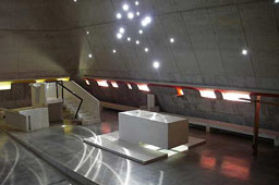 近代建築の巨匠の魅力伝える 「フィルミニの教会−光の軌跡−」展